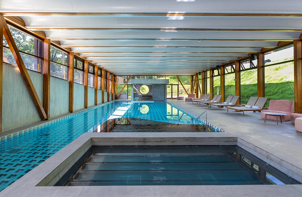 Piscina aquecida no Clara Arte
